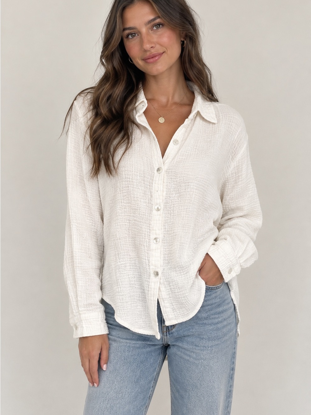 Princess Polly Women’s Textured Gauve Button-Front Shirt White Size 4
